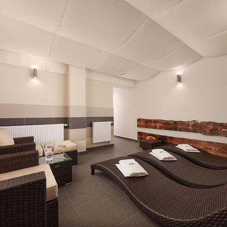 Profamily Hotel Top Benecko Ngoại thất bức ảnh