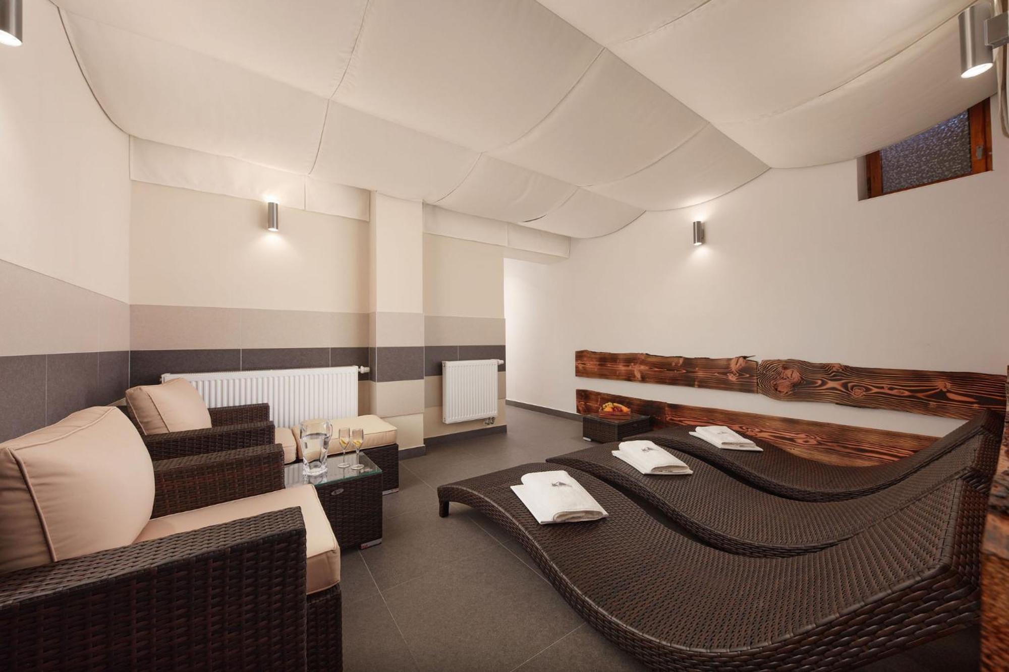 Profamily Hotel Top Benecko Ngoại thất bức ảnh